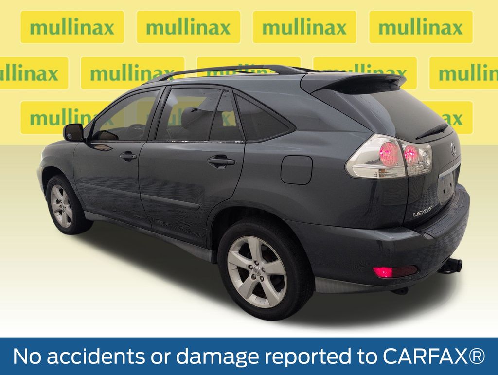 Used 2005 Black Lexus 330 image 8