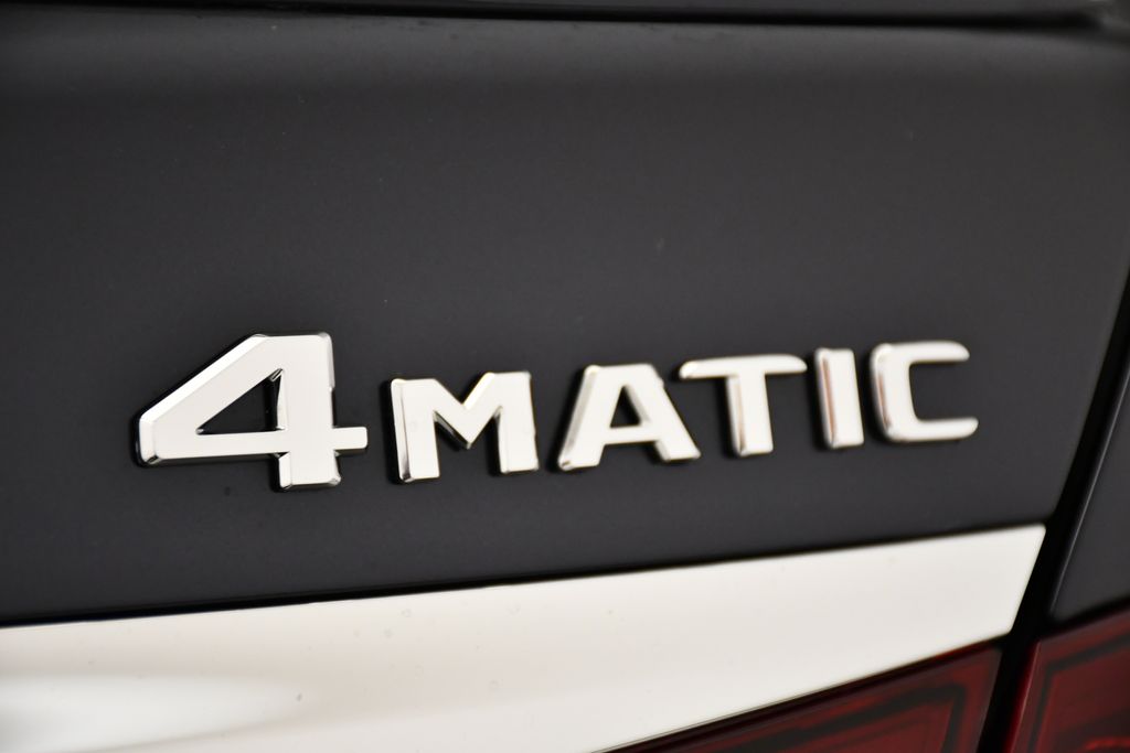 Thumbnail: 2023 Mercedes-Benz E-Class - 10