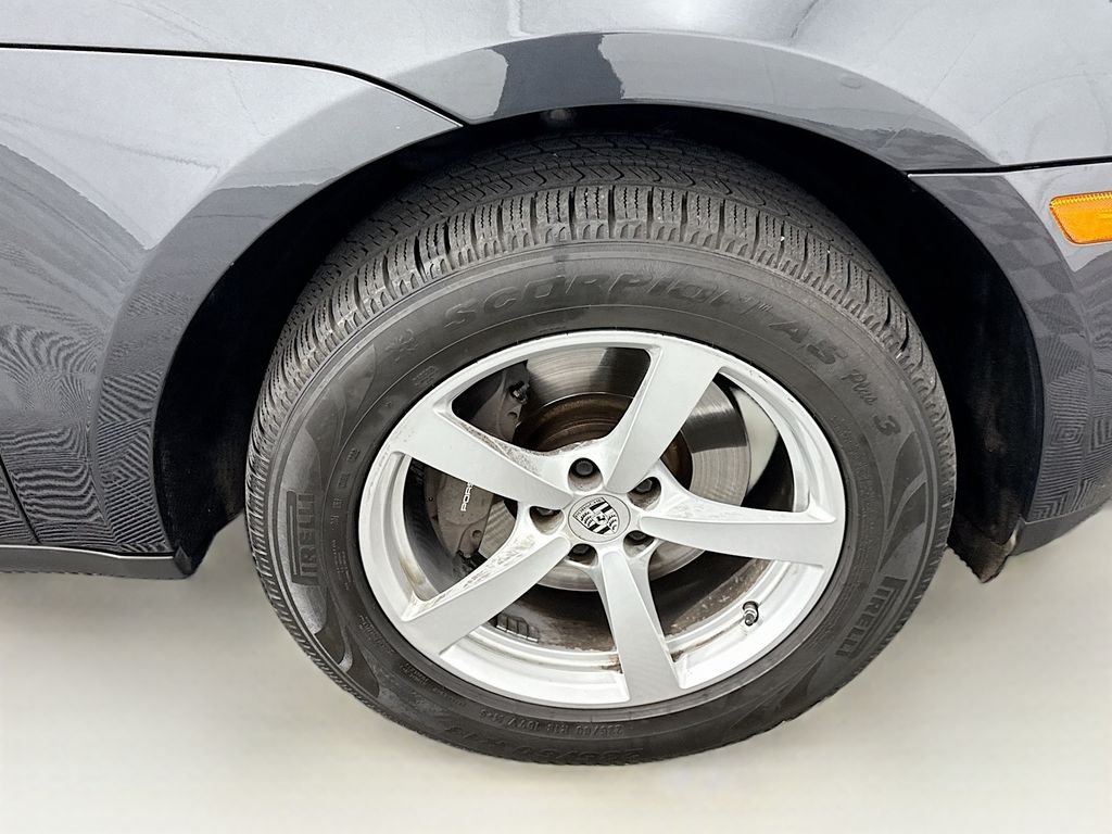 Thumbnail: 2017 Porsche Macan - 30