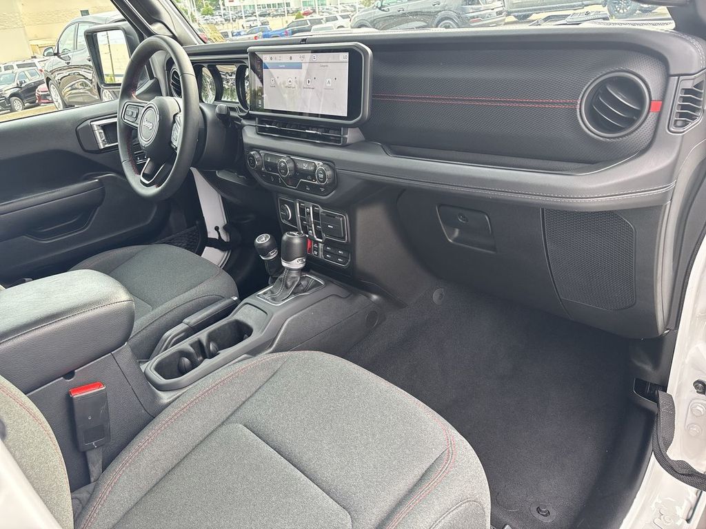 Used 2024 Jeep Wrangler SUV