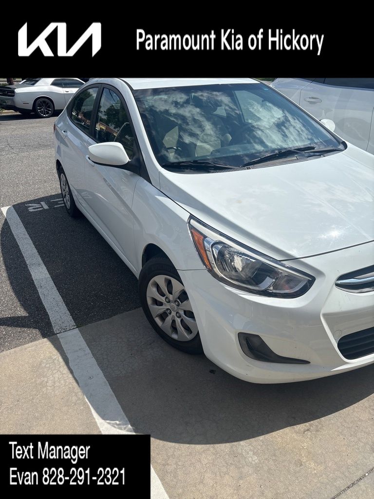 White 2016 Hyundai Accent SE Sedan FWD Sedan Front-Wheel Drive 6-Speed Automatic