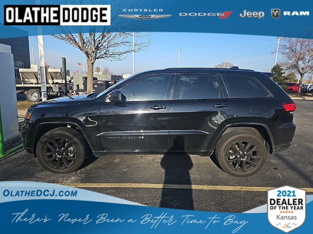 2021 Jeep Grand Cherokee Laredo X 2