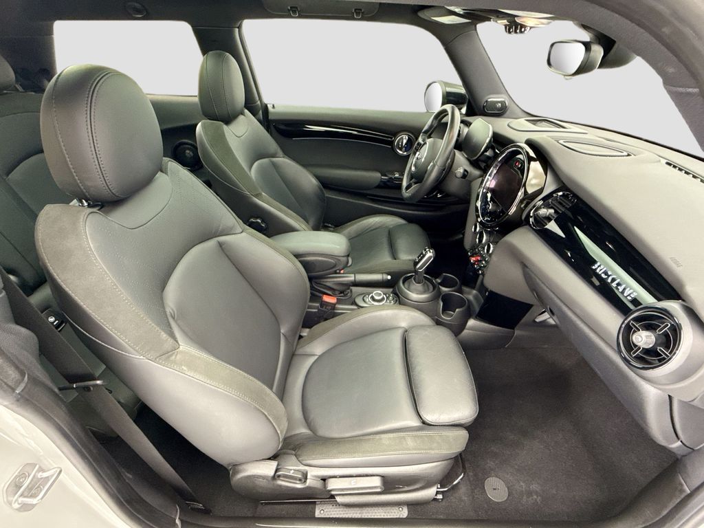 Thumbnail: 2022 MINI Cooper - 23