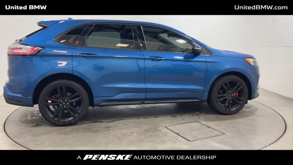 2020 Ford Edge ST 9