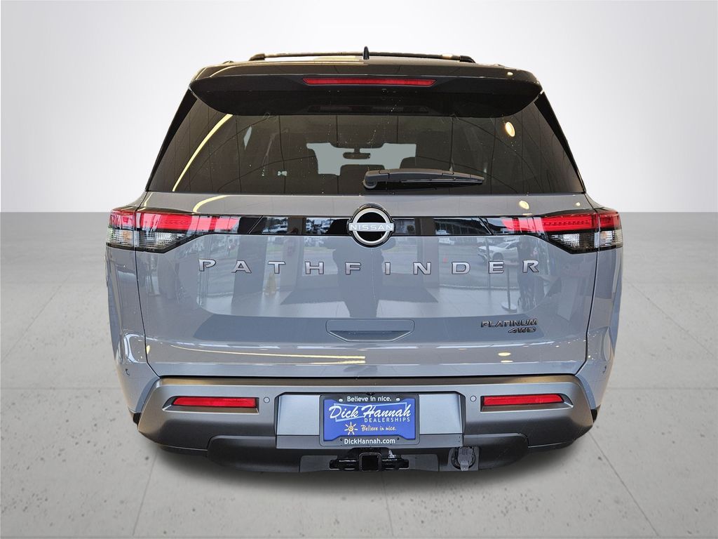2026 Nissan Pathfinder Platinum