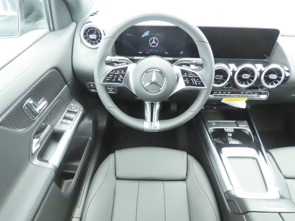 2025 Mercedes-Benz GLA 250 11