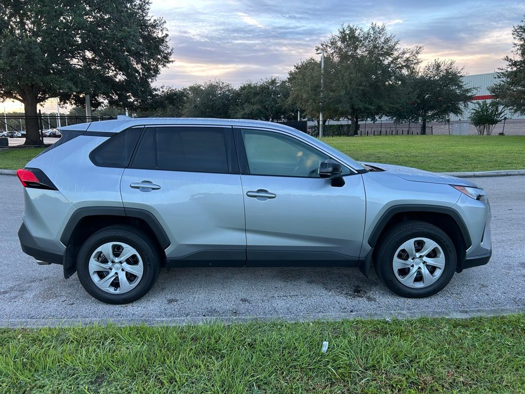 Thumbnail: 2025 Toyota RAV4 - 6