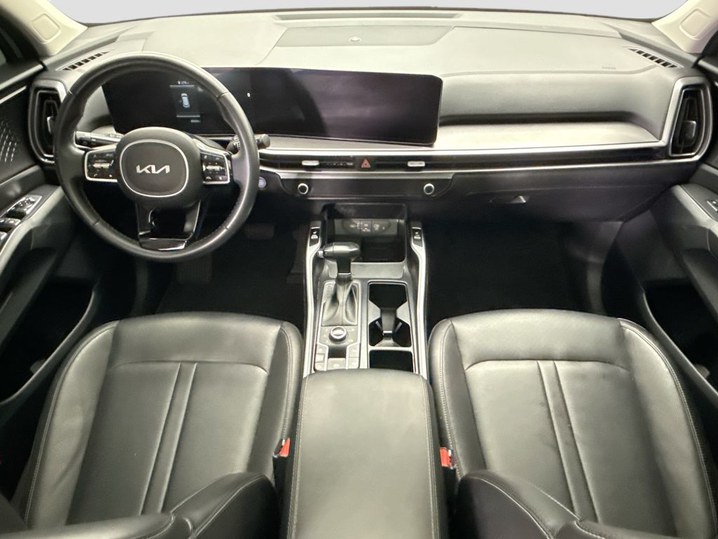 Thumbnail: 2024 Kia Sorento - 13