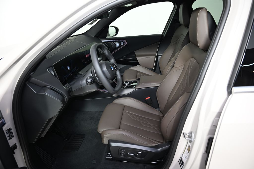 Thumbnail: 2026 BMW X3 - 14