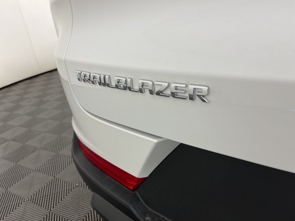 2026 Chevrolet TrailBlazer LS 17