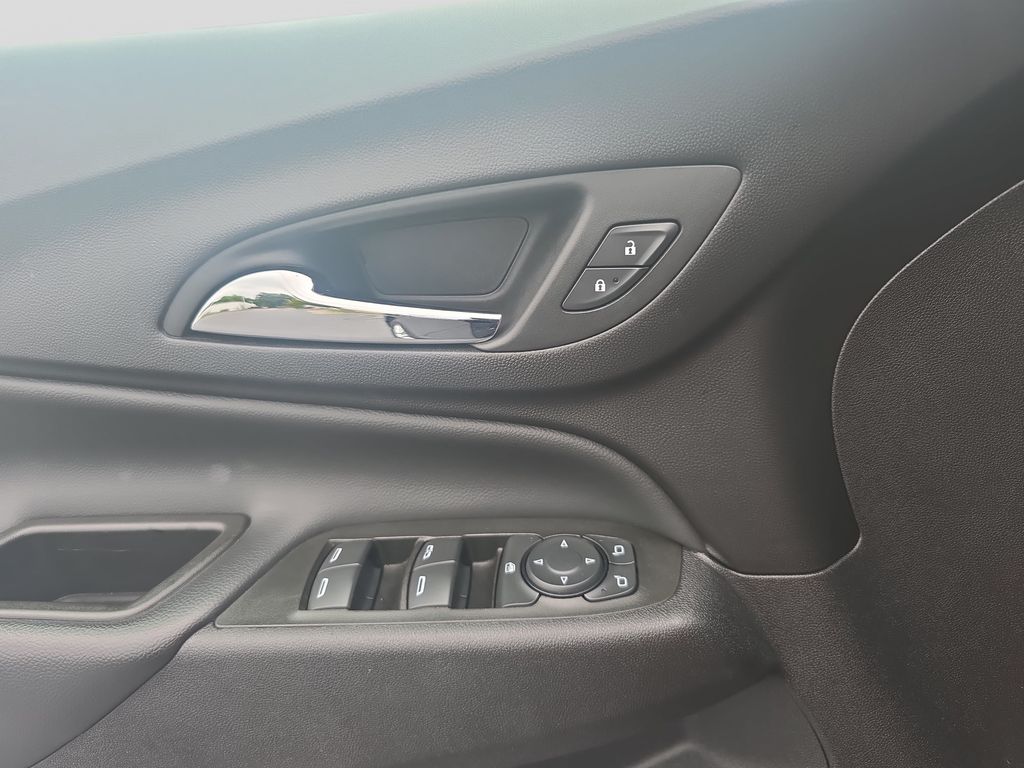 Used 2024 Chevrolet Equinox SUV