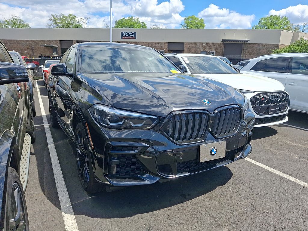 Thumbnail: 2022 BMW X6 - 3