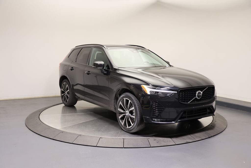 Thumbnail: 2023 Volvo XC60 - 7