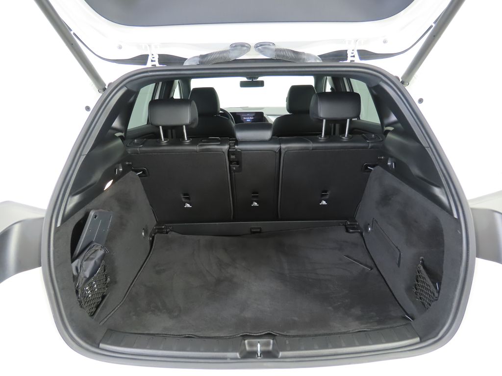 Thumbnail: 2023 Mercedes-Benz GLA - 28