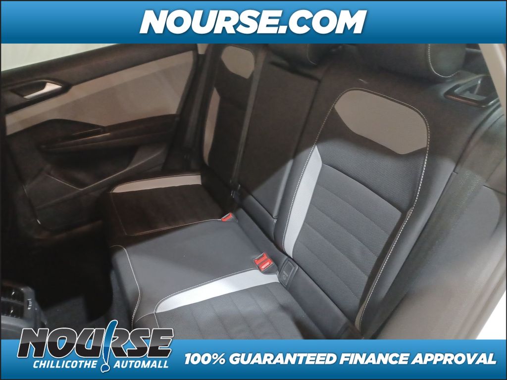 2022 Volkswagen Taos 1.5T SEL photo