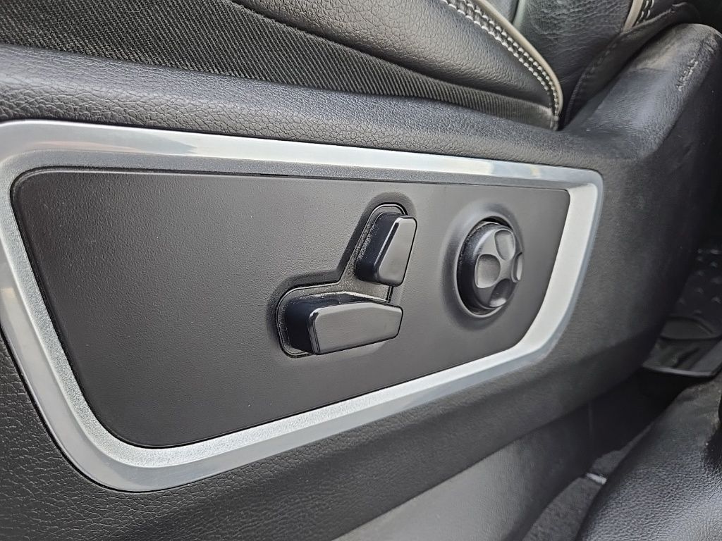 Used 2019 Gray Ram Laramie image 18