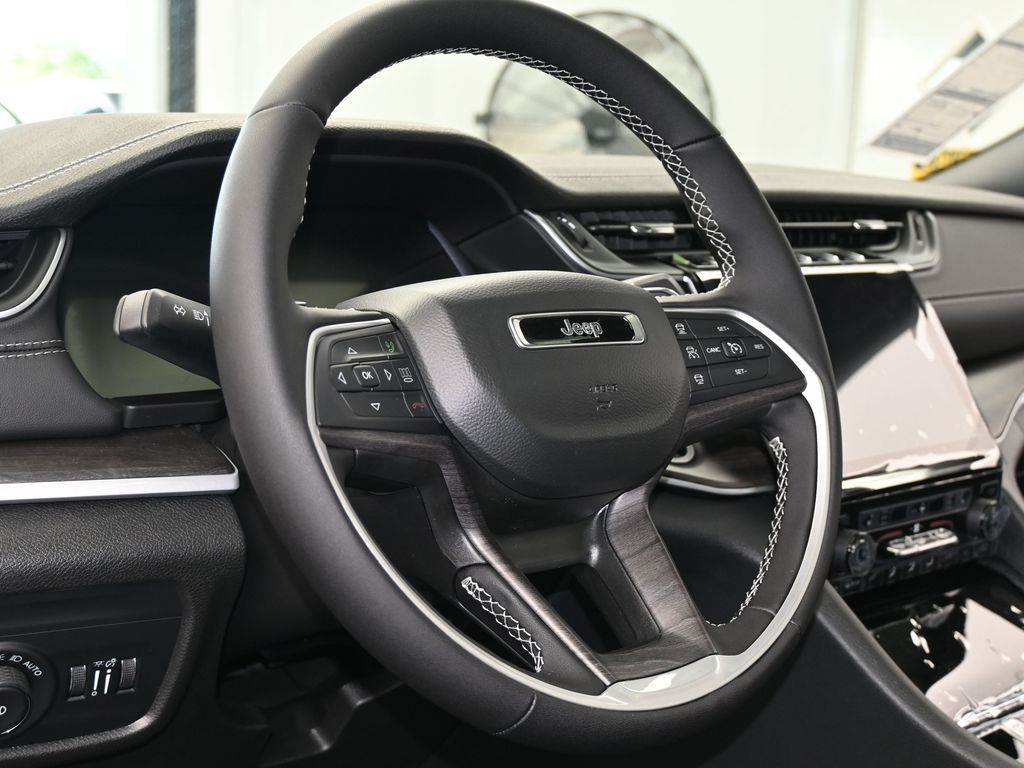 New 2025 Silver Zynith Jeep Limited image 14