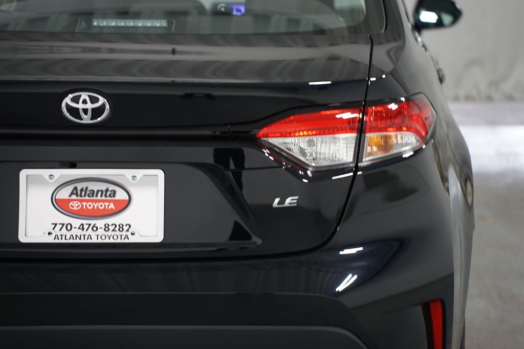 2025 Toyota Corolla LE 10