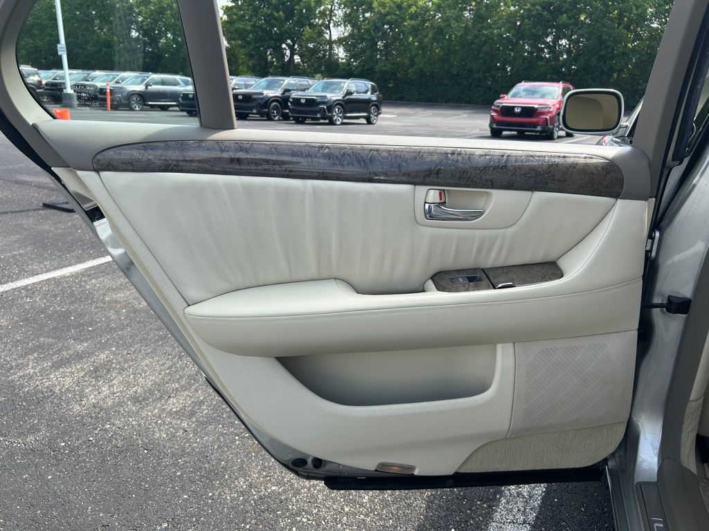 Thumbnail: 2003 Lexus LS - 21