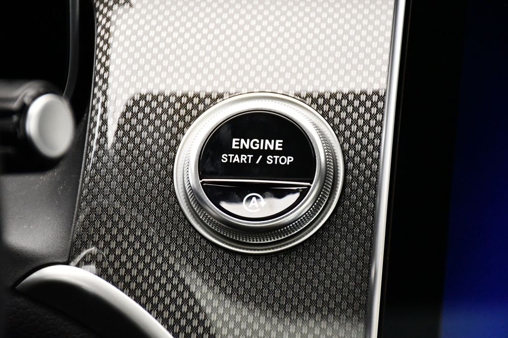 Thumbnail: 2025 Mercedes-Benz GLC - 27