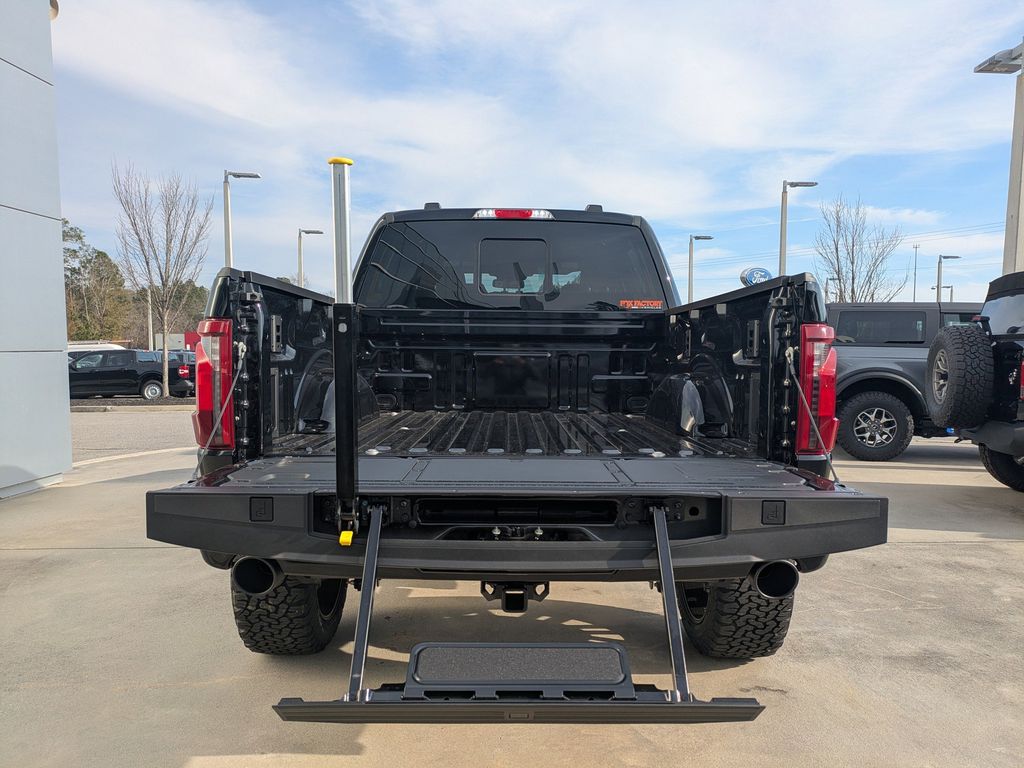 2025 Ford F-150 Black Widow