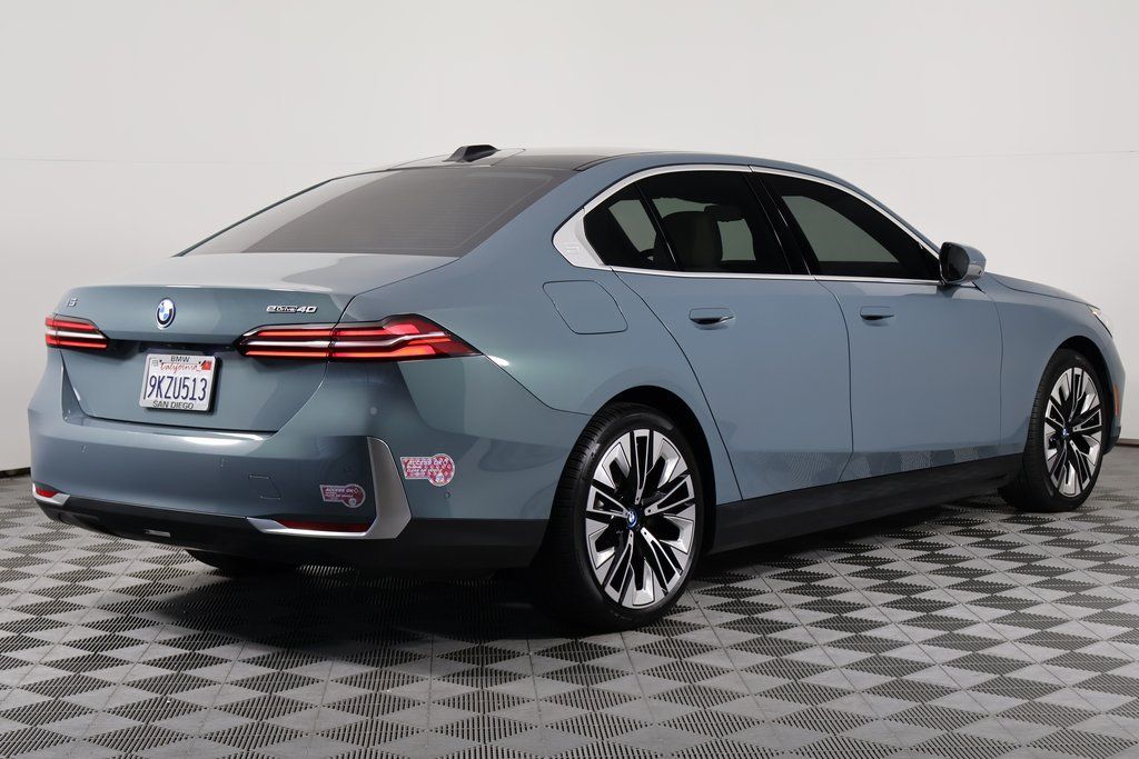 Thumbnail: 2024 BMW i5 - 4