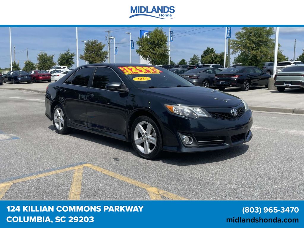 Attitude Black Metallic 2014 Toyota Camry Sedan Front-Wheel Drive 6-Speed Automatic