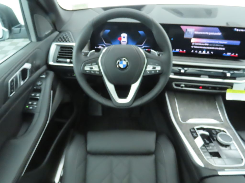 Thumbnail: 2026 BMW X5 - 10