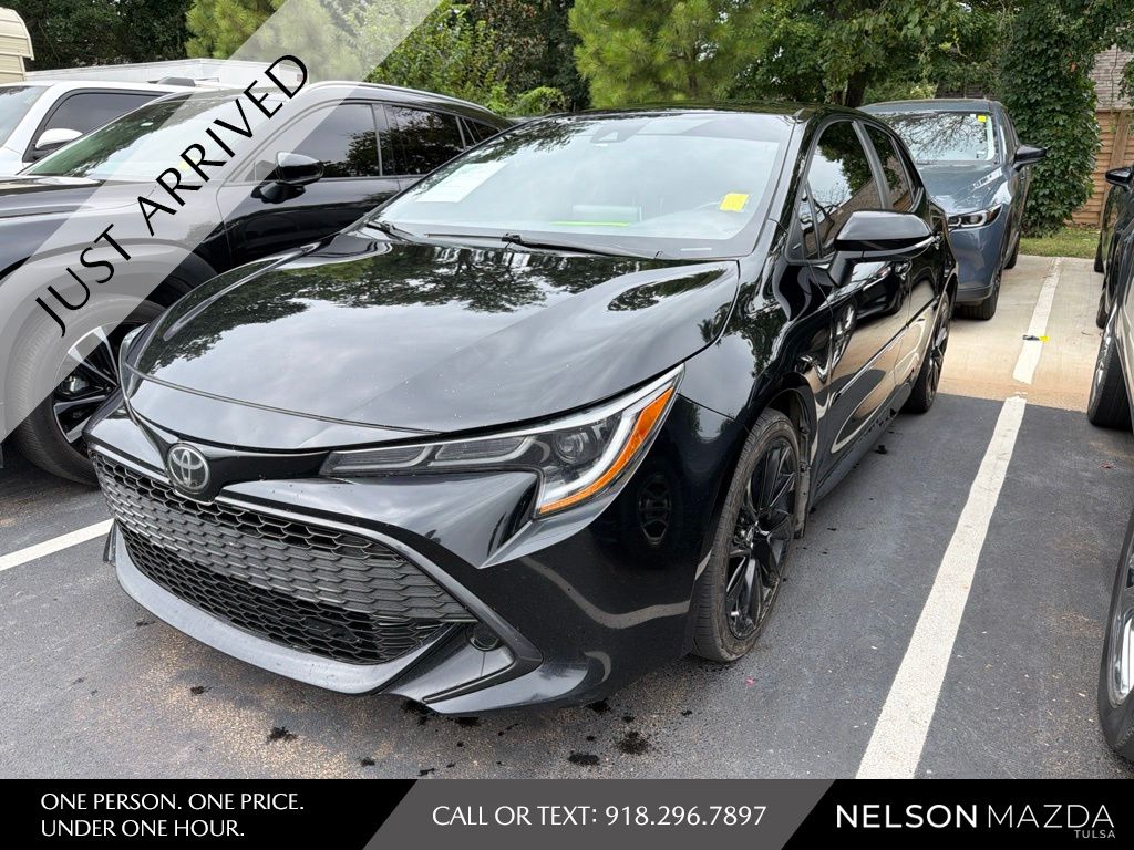 2021 Toyota Corolla Hatchback SE Nightshade Edition
