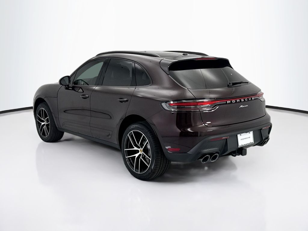 Thumbnail: 2026 Porsche Macan - 3