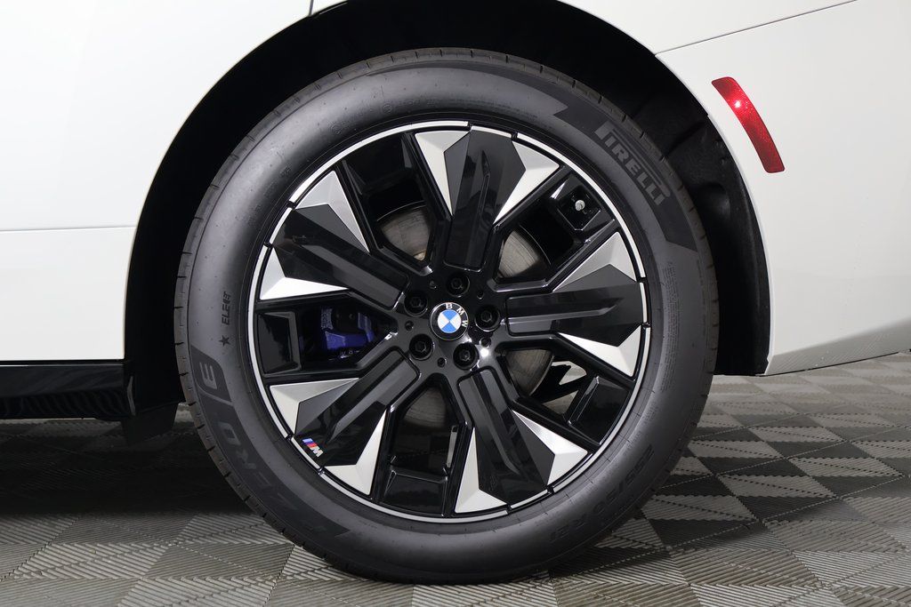 Thumbnail: 2026 BMW iX - 9