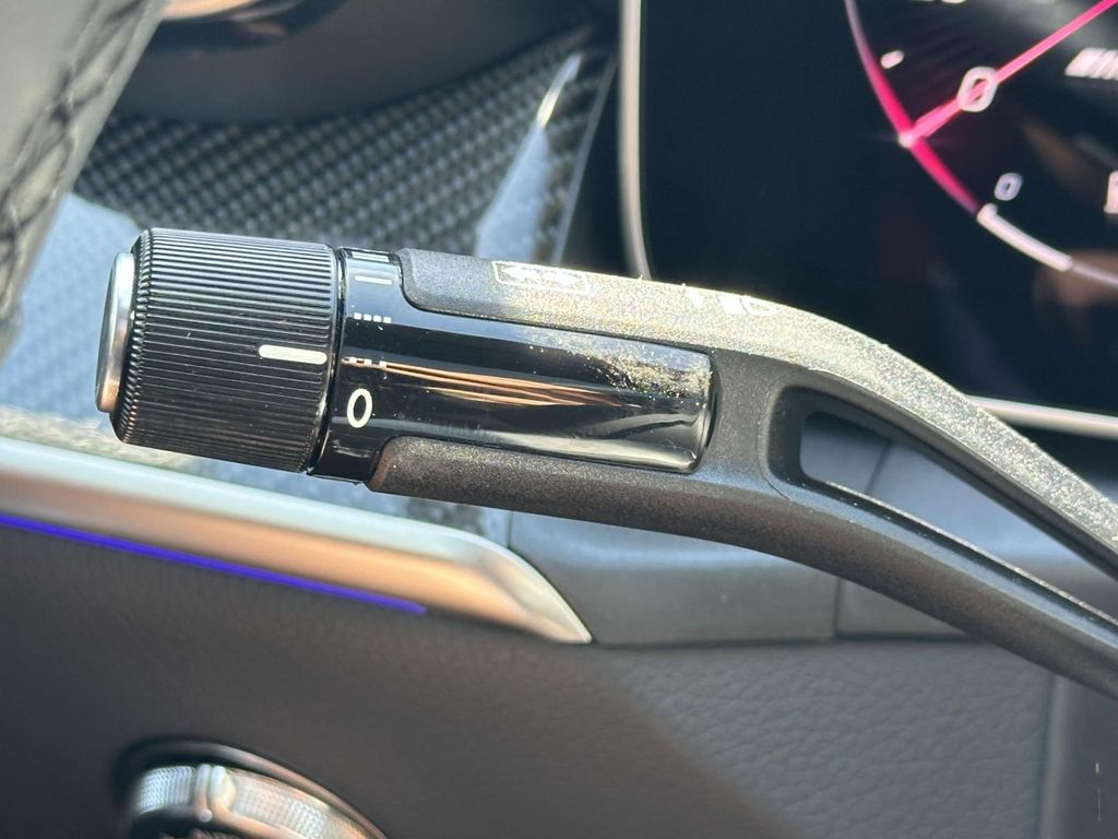 2025 Mercedes-Benz GLC 63 AMG 23