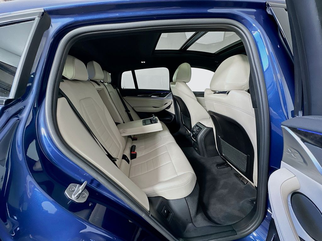 Thumbnail: 2020 BMW X4 - 28