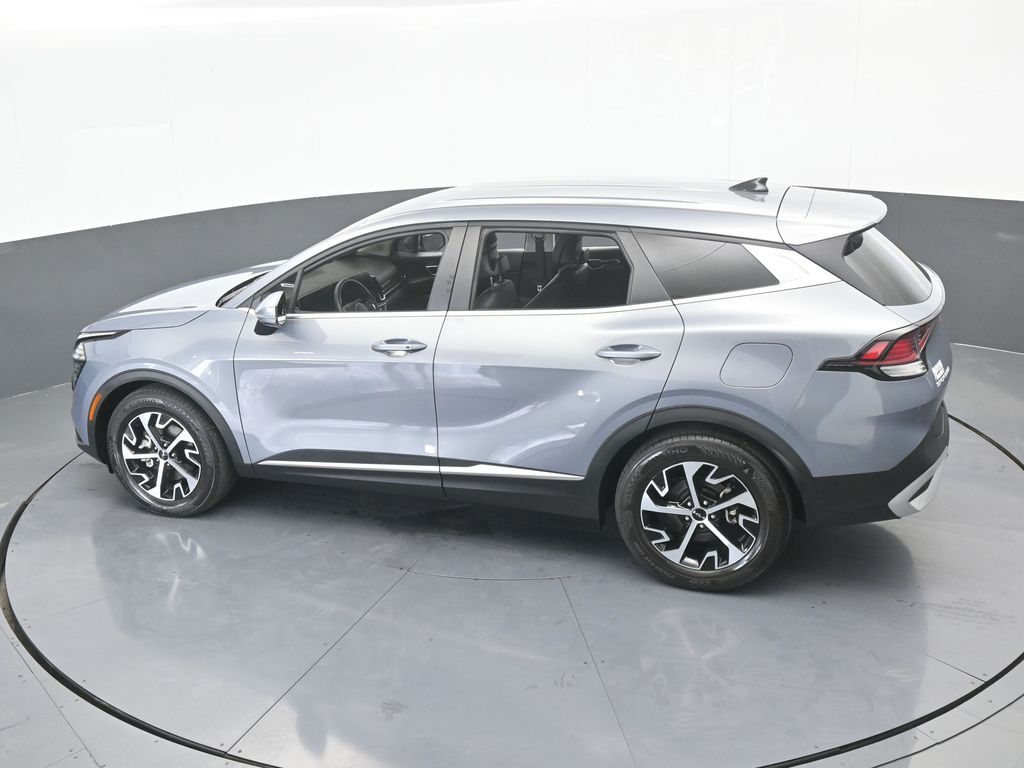 Used 2025 Everlasting Silver Kia EX image 51