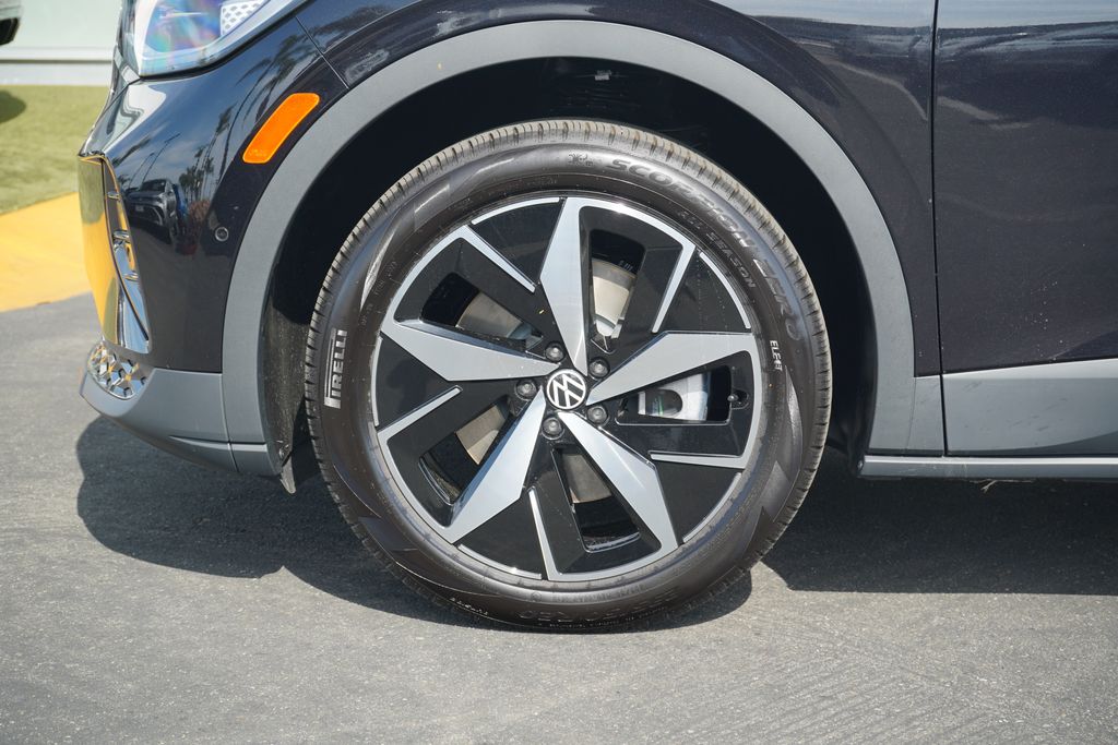 2025 Volkswagen ID.4 Pro S 2