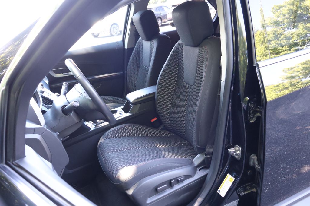Thumbnail: 2011 Chevrolet Equinox - 26