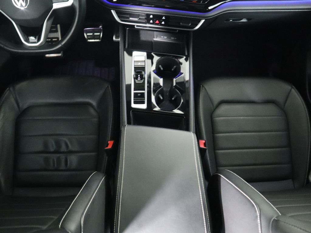 Thumbnail: 2024 Volkswagen Atlas - 16