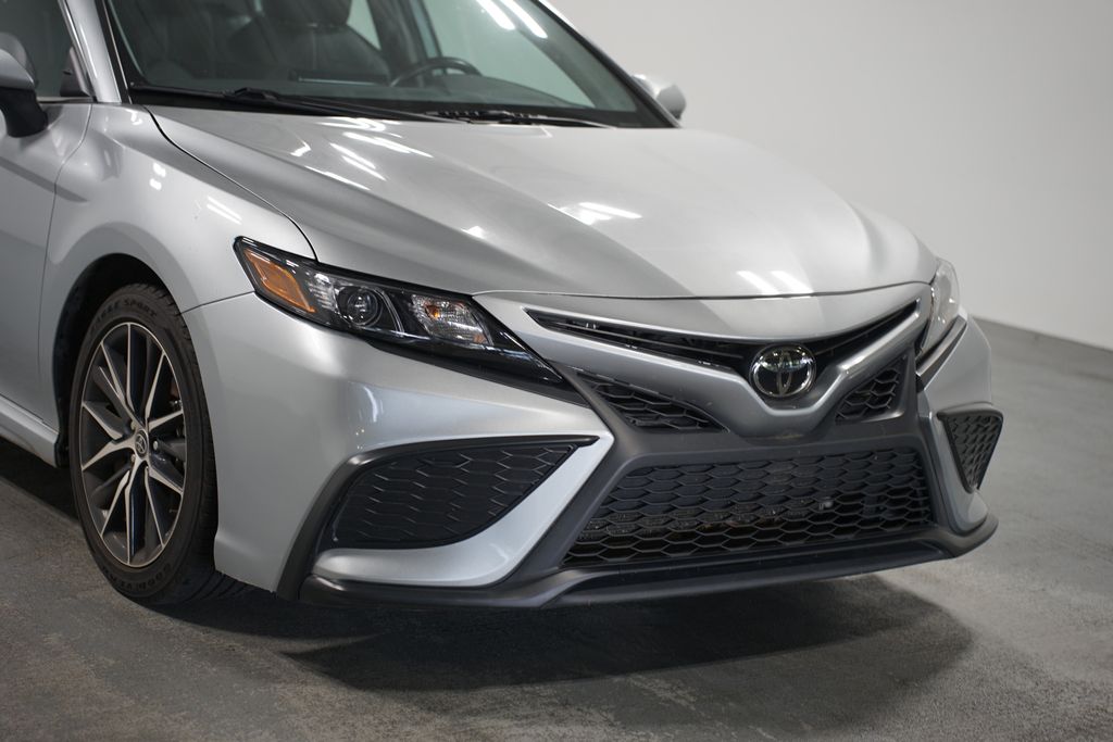 Thumbnail: 2023 Toyota Camry - 4