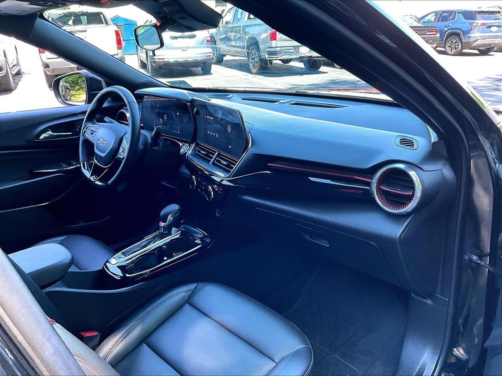 2024 Chevrolet Trax — photo 21