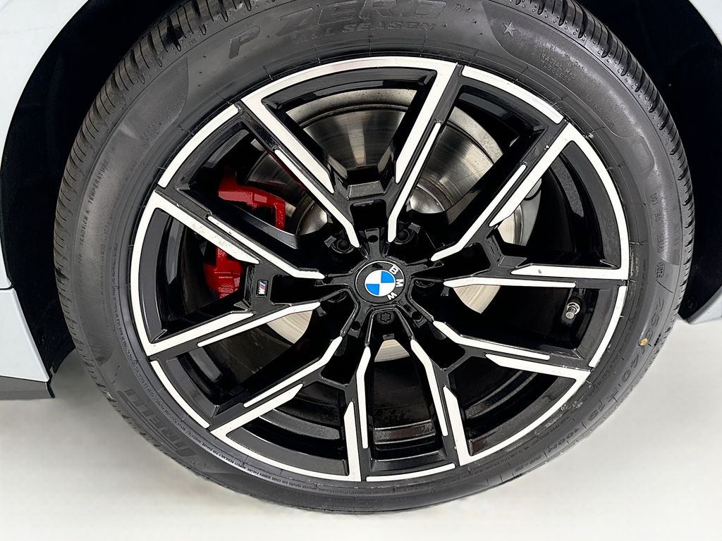 Thumbnail: 2025 BMW i4 - 30