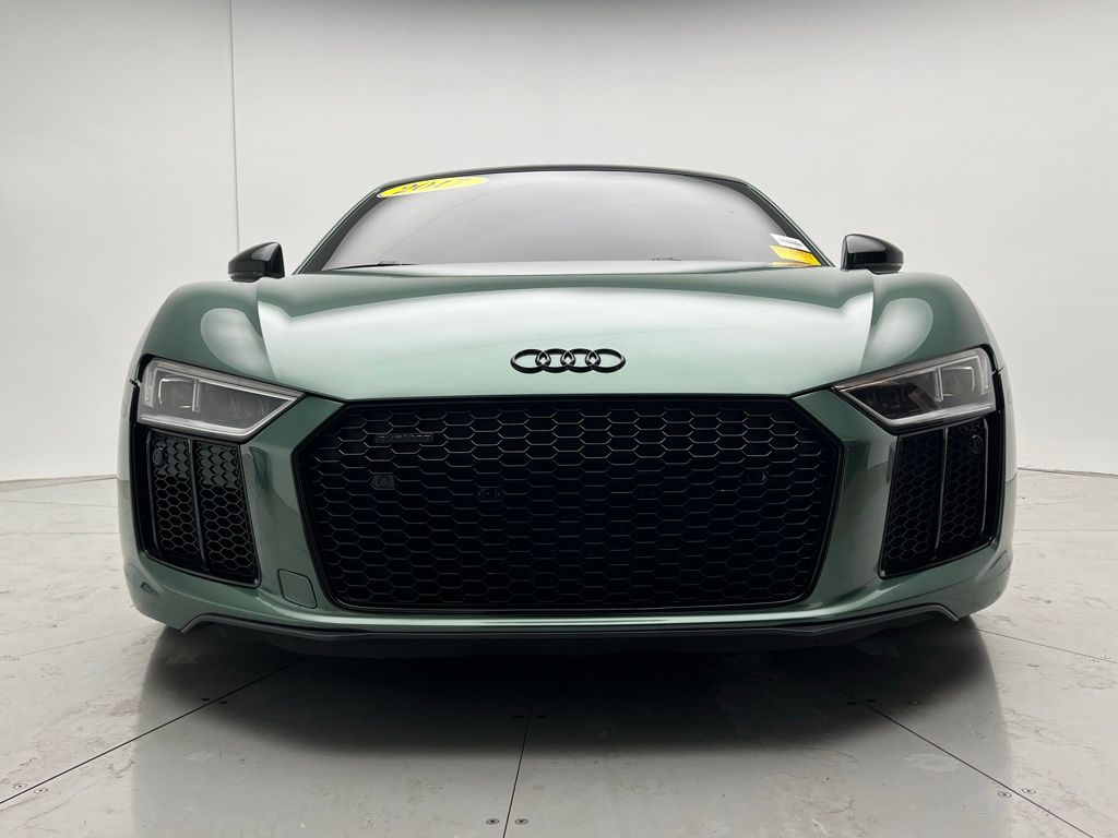 Thumbnail: 2017 Audi R8 - 2