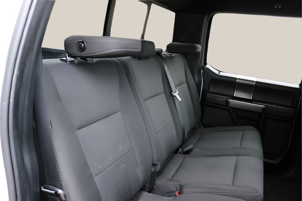 Used 2019 Silver Ford XLT image 16