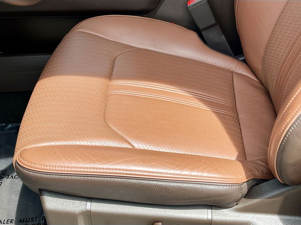 Used 2024 White Ford King Ranch image 20