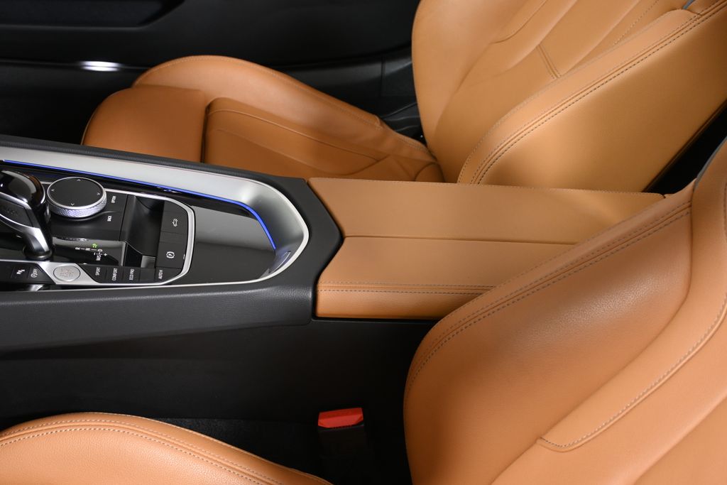 Thumbnail: 2025 BMW Z4 - 31