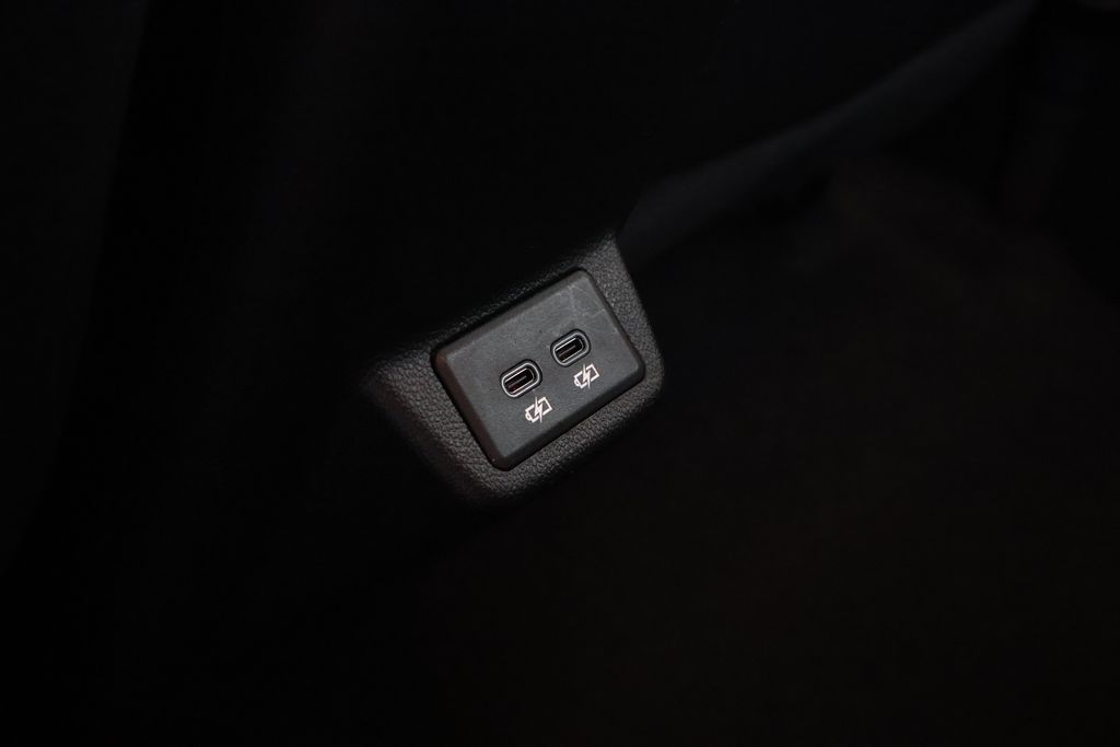 Thumbnail: 2027 Chevrolet Bolt EV - 32