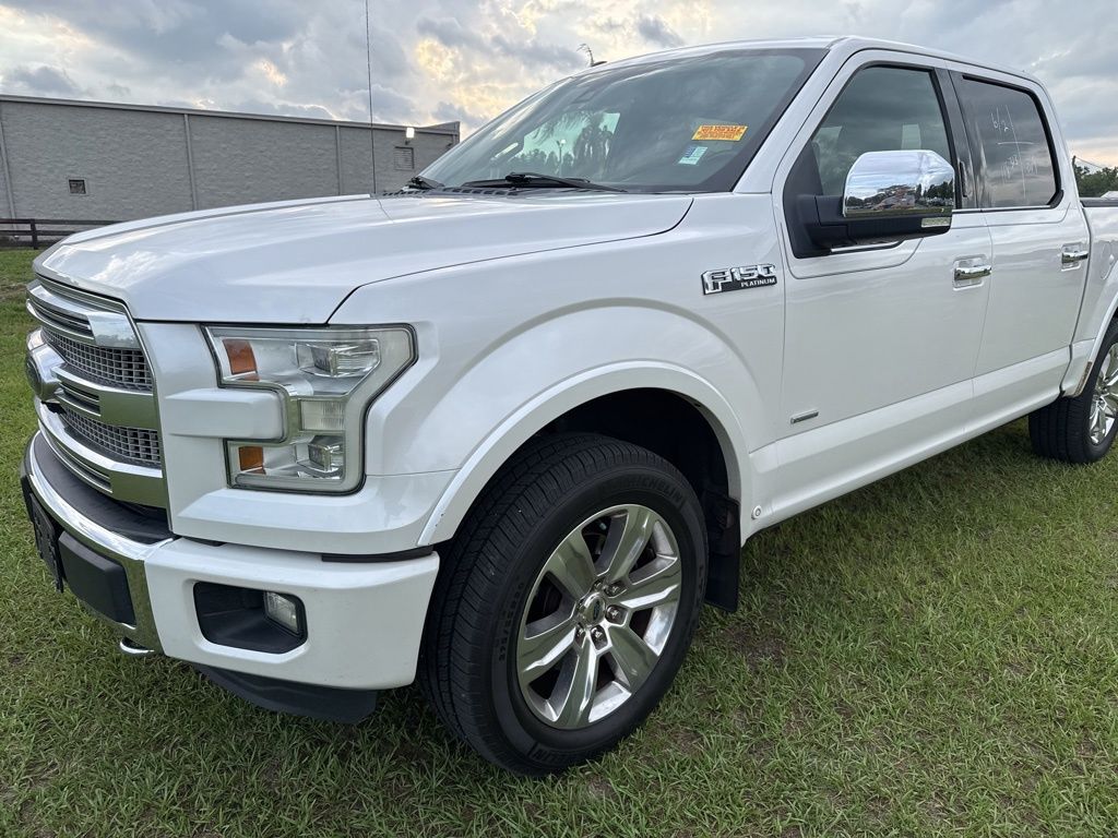 White Platinum Clearcoat Metallic 2016 Ford F-150 Platinum SuperCrew 4WD Pickup Truck Four-Wheel Drive 6-Speed Automatic