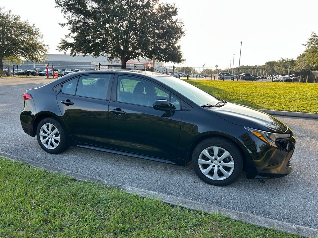 Thumbnail: 2021 Toyota Corolla - 7