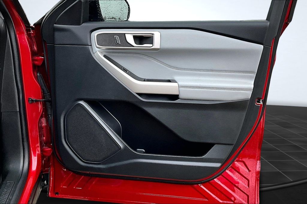 2023 Ford Explorer XLT Red at Baytown Hyundai