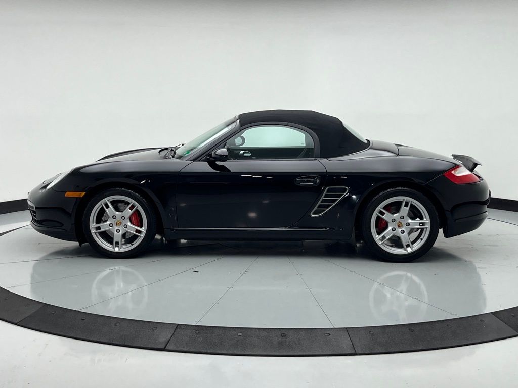 Thumbnail: 2022 Porsche 718 Cayman - 2