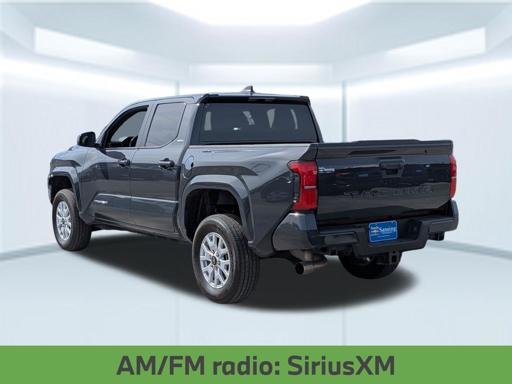 View vehicle photo 4